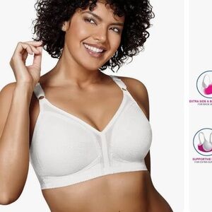 Playtex White 18 Hour Sensational Support Bra (20/27). Size 38C. P3/A